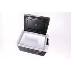 Lada frigorifica auto 30l model: V30, 12/24/230 V (372x608x365 mm), greutate  : 12 kg., temp intre +20°C si-20°C